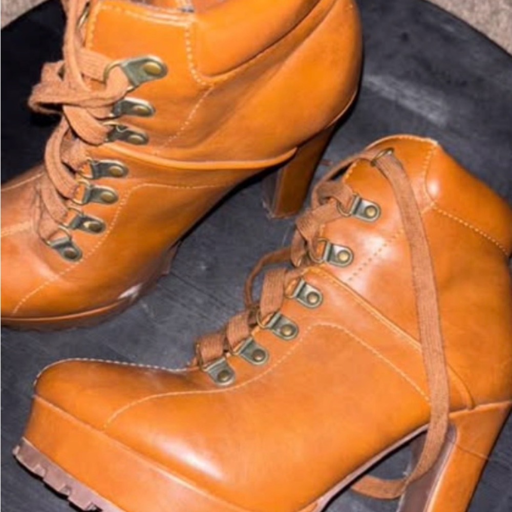 Shoe Dazzle Brown Heeled Boots